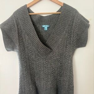 ANTONIO MELANI Charcoal V-Neck Sweater 100% Cashmere